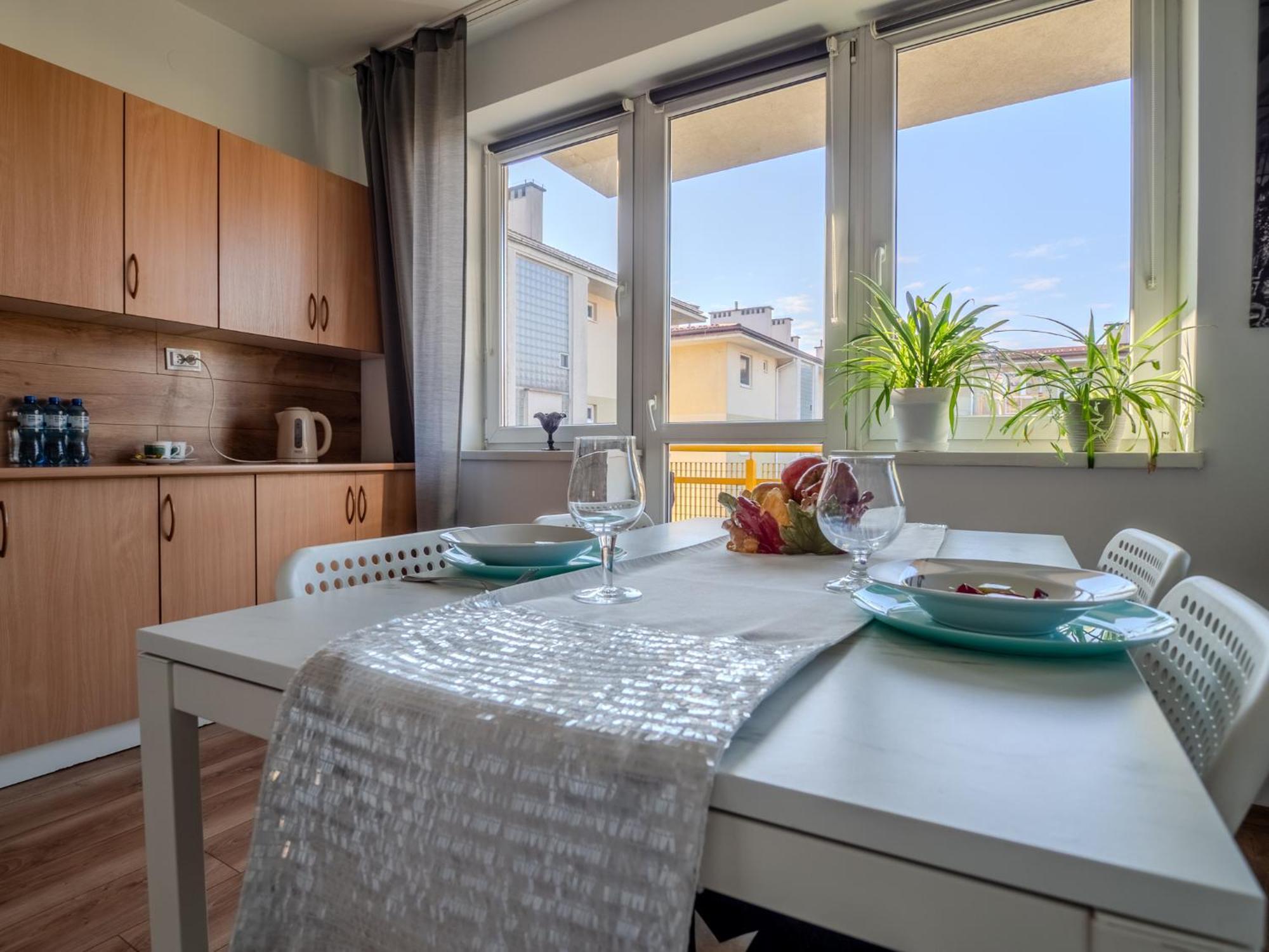 Wspomnienie Mlodosci Apartment Krasków Exterior foto